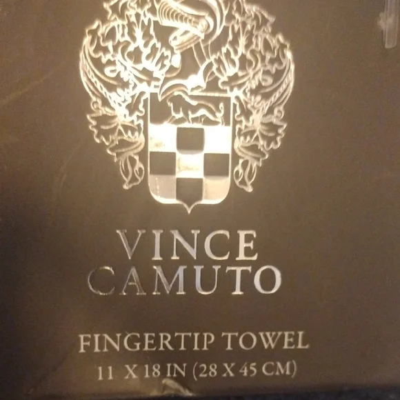 Vince Camuto Soft Cream Fingertip Towel - Picture 2 of 6